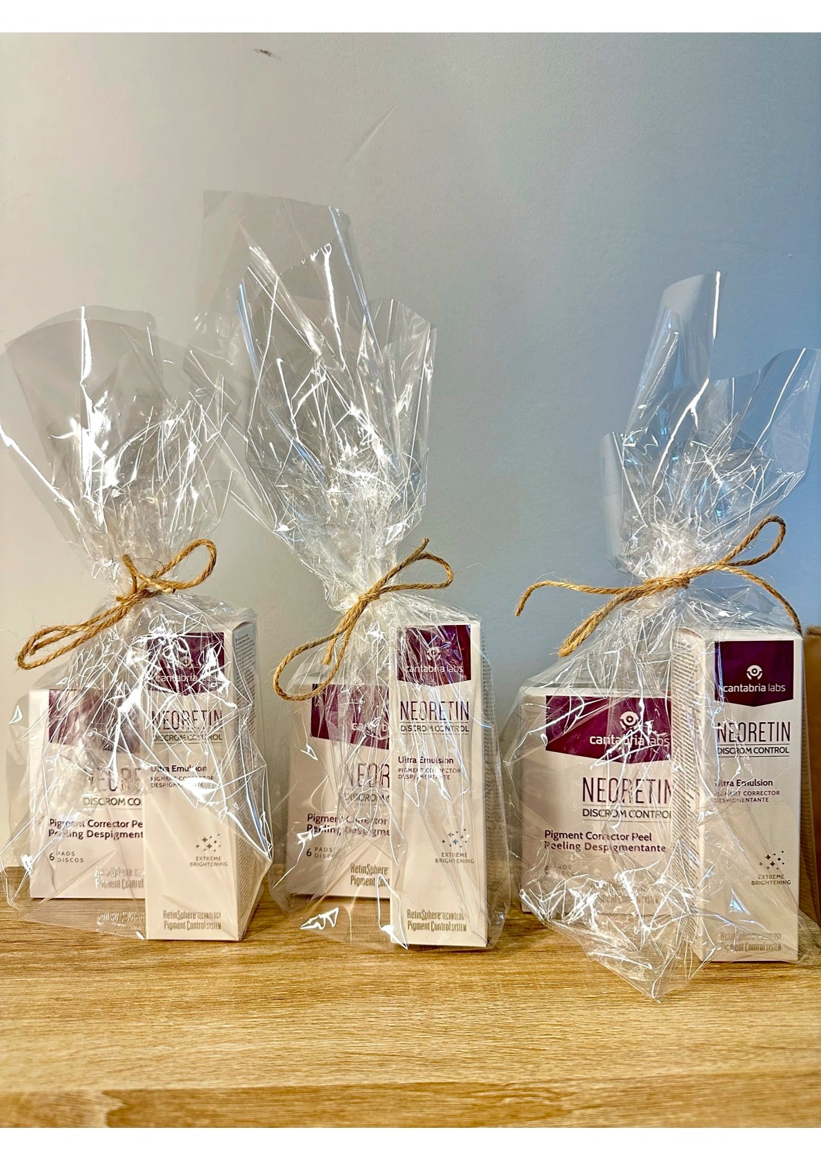 Neoretin Discrom Control Promotion Pack | skintoheart