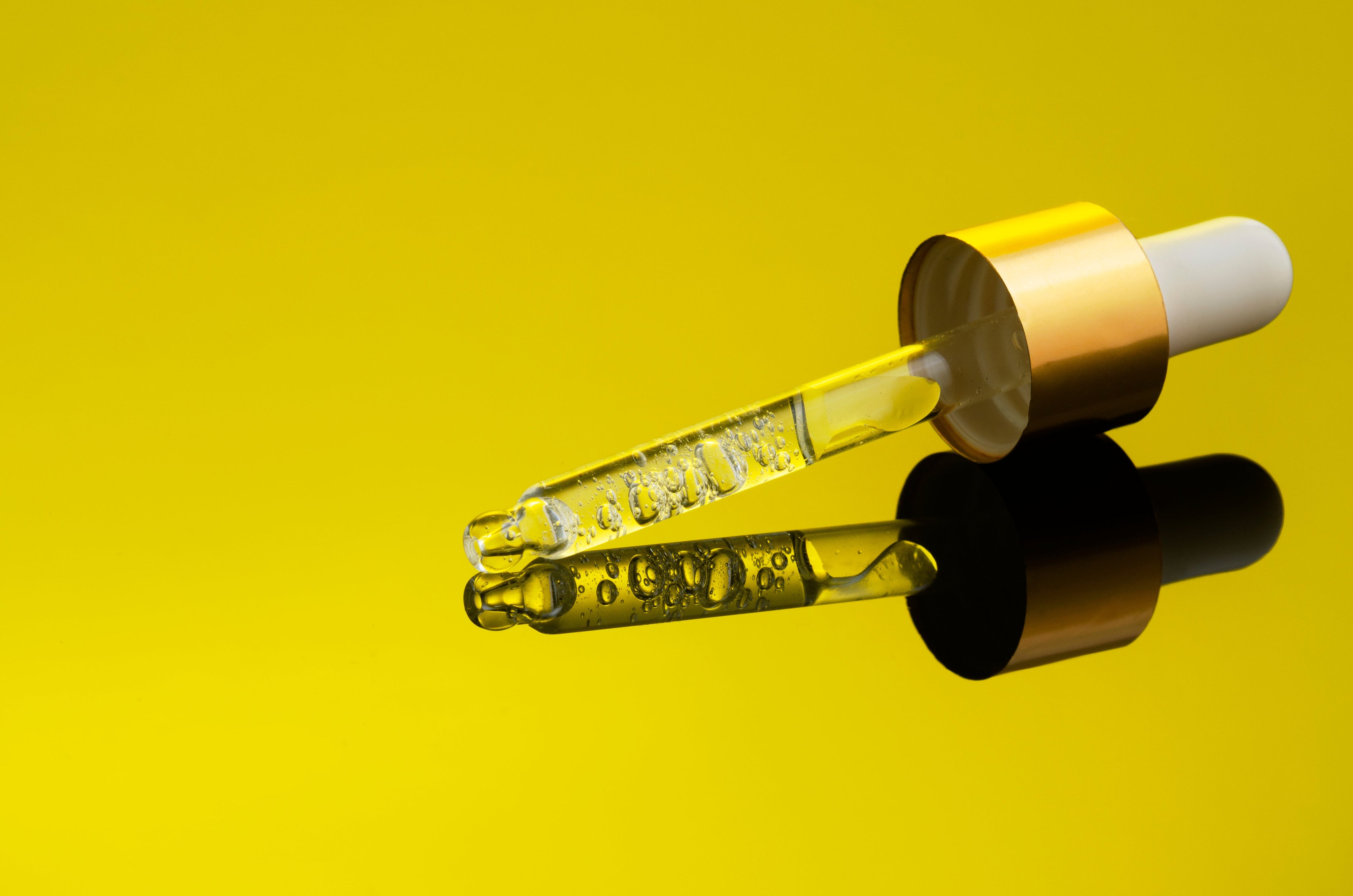Your Guide to Niacinamide Benefits for Skin + How to Get the Most Out of It
