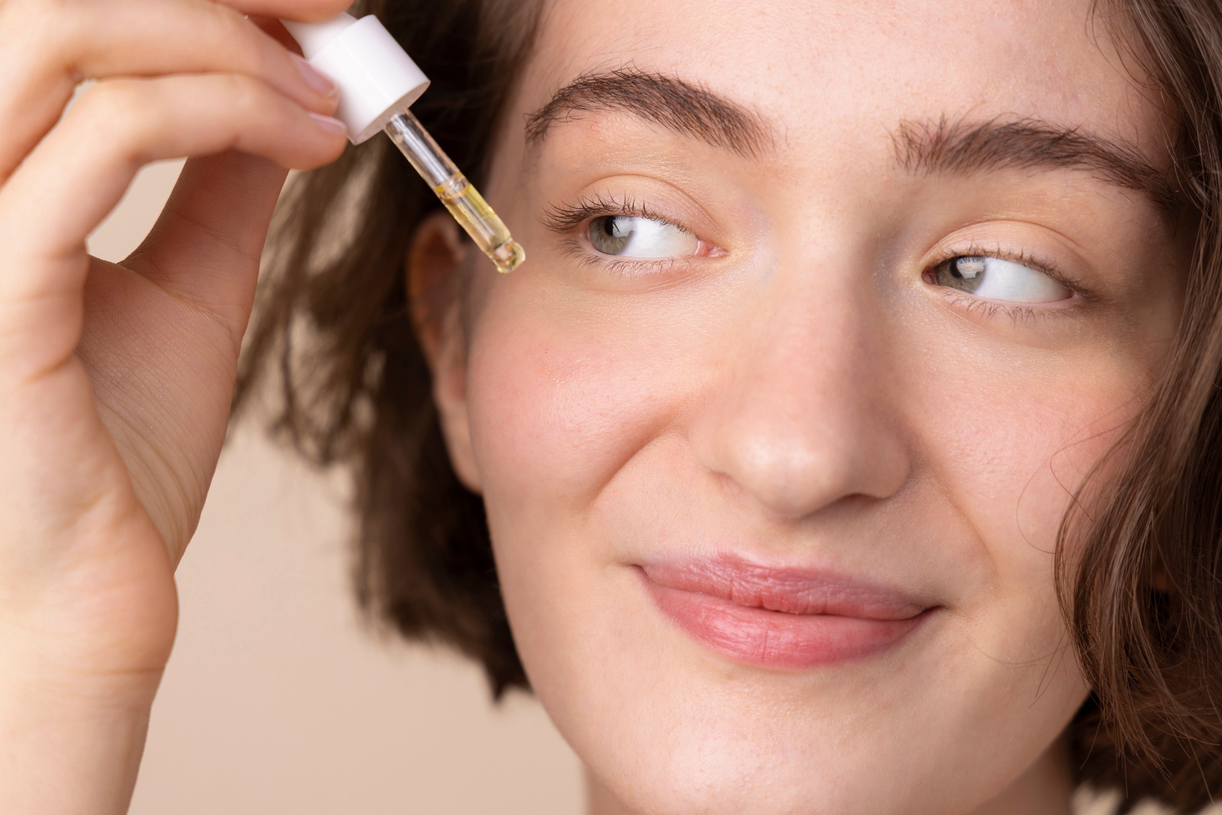 How To Use Retinol: A Beginner’s Comprehensive Guide