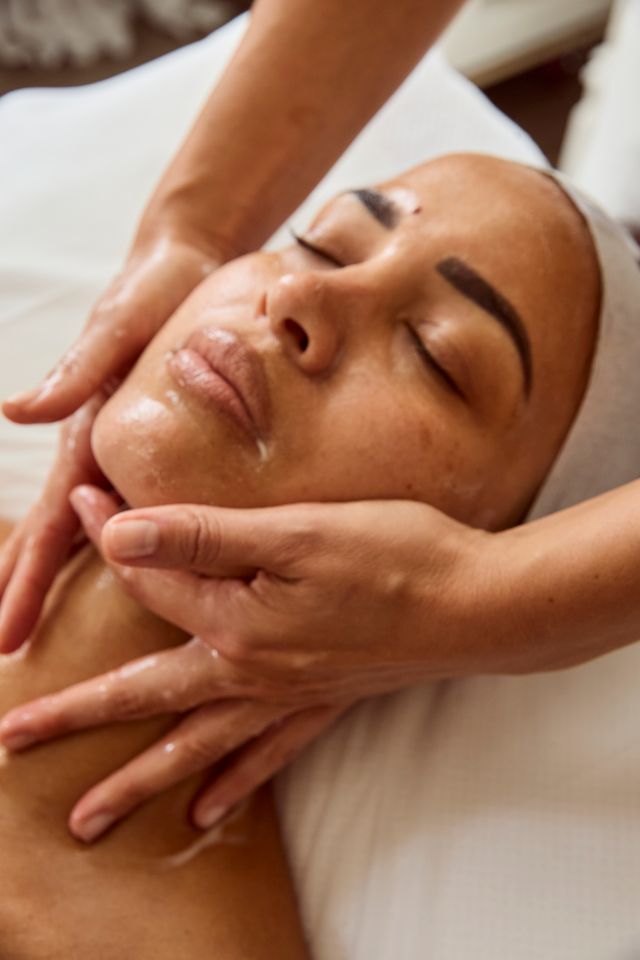 Hybrid HydraFacial